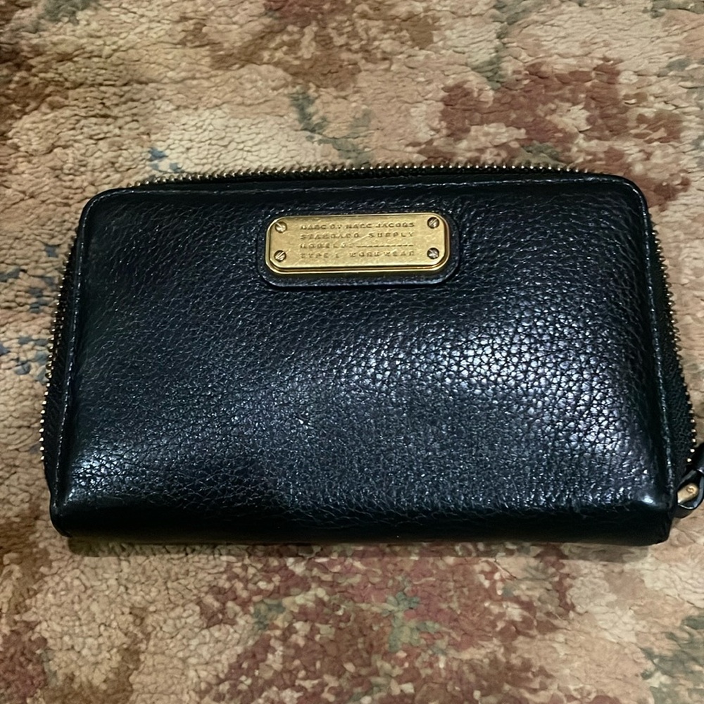 Marc by Marc Jacobs Zip Wallet